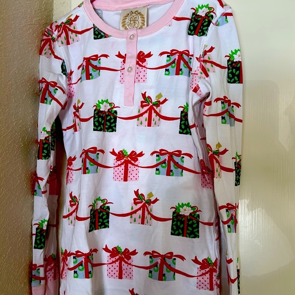 EUC TBBC Christmas pajamas sz 8 - Picture 1 of 2